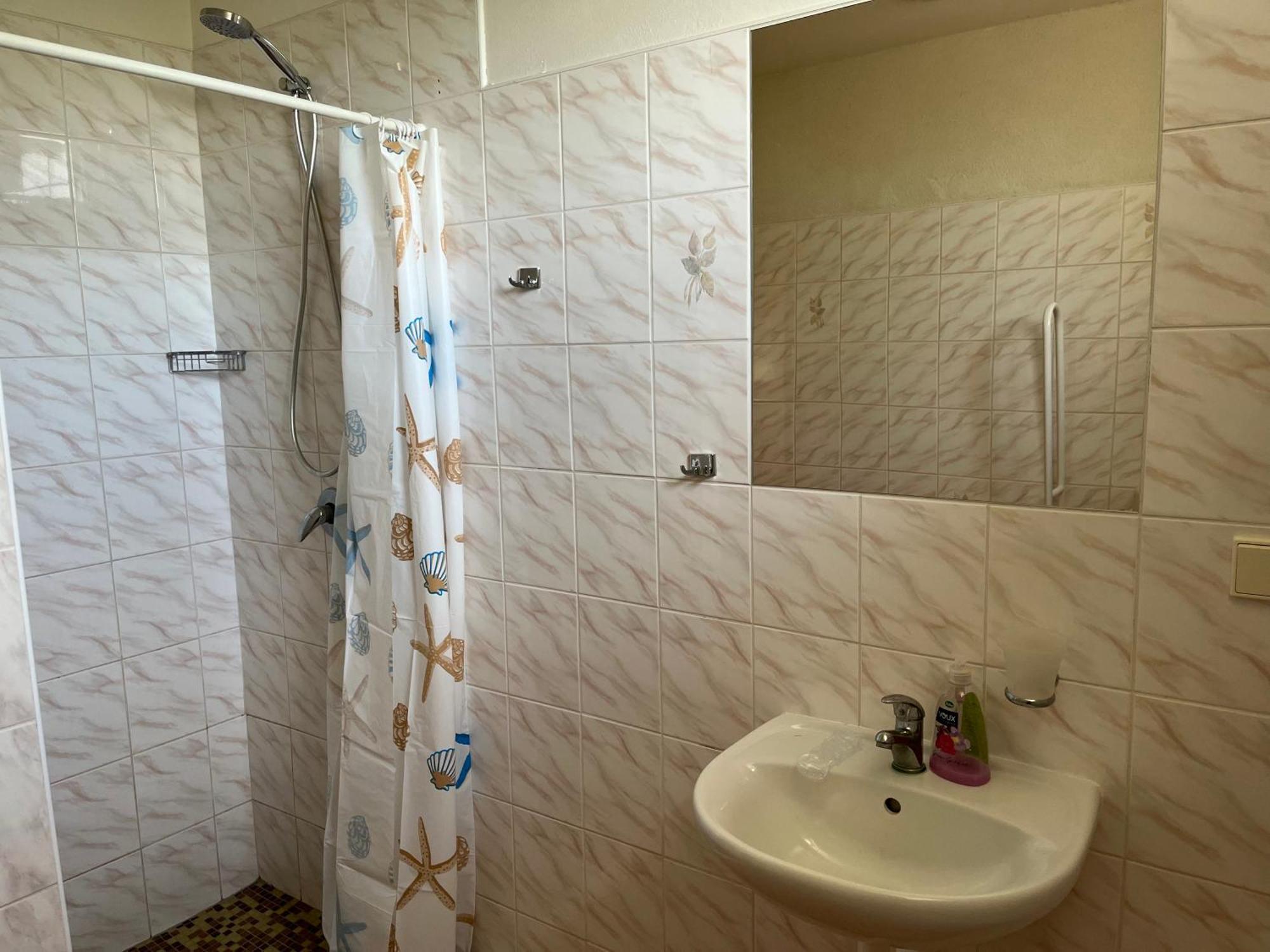 Apartmanovy Dum Obecna Skola Svetlik エクステリア 写真